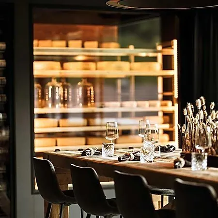 Bretterhotel Hotel